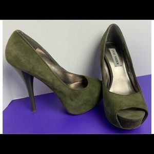 SZ 9.5 Steve Madden Jade Green Suede Peep-toe Stiletto Heel LORRI Pre Owned